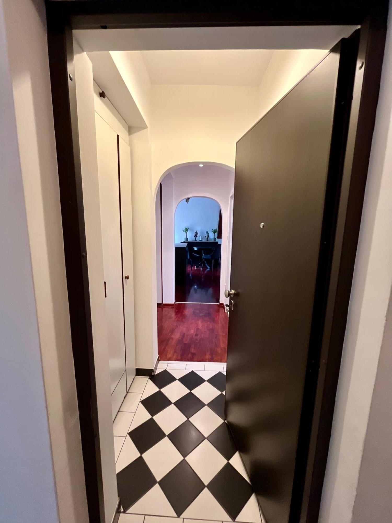Urban Oasis Apartment *